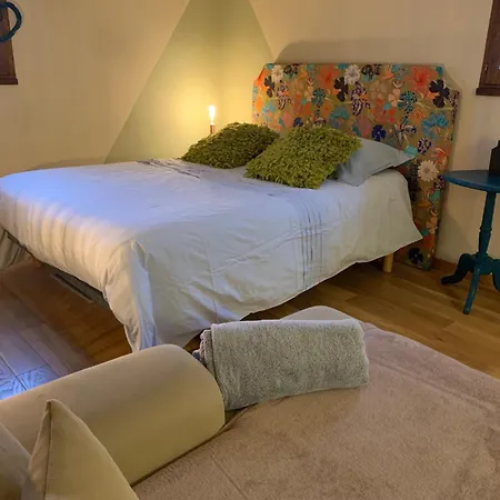 Au Calme Dans Maison Avec Vue Alloggio in famiglia Saint-Ambroix